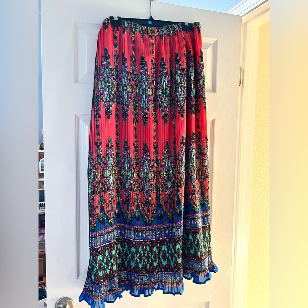 Mix Noveau pleated skirt
